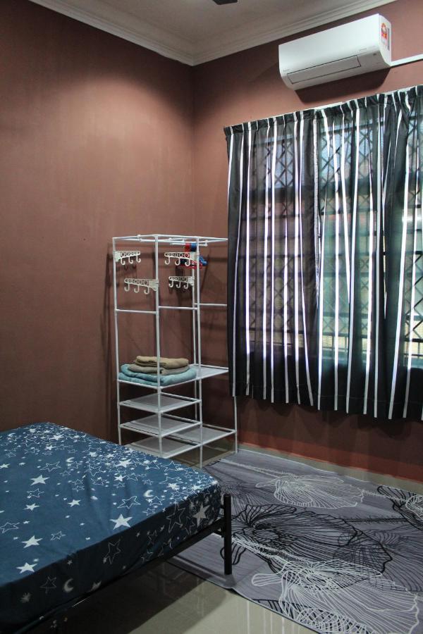 Mumnkidzzz Homestay At Kerteh Kampong Pengkalan Pangan Exteriör bild